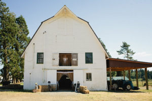 clatsop-county-barn-wedding